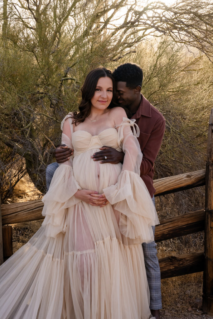 Desert maternity photoshoot at Superstition Mountains