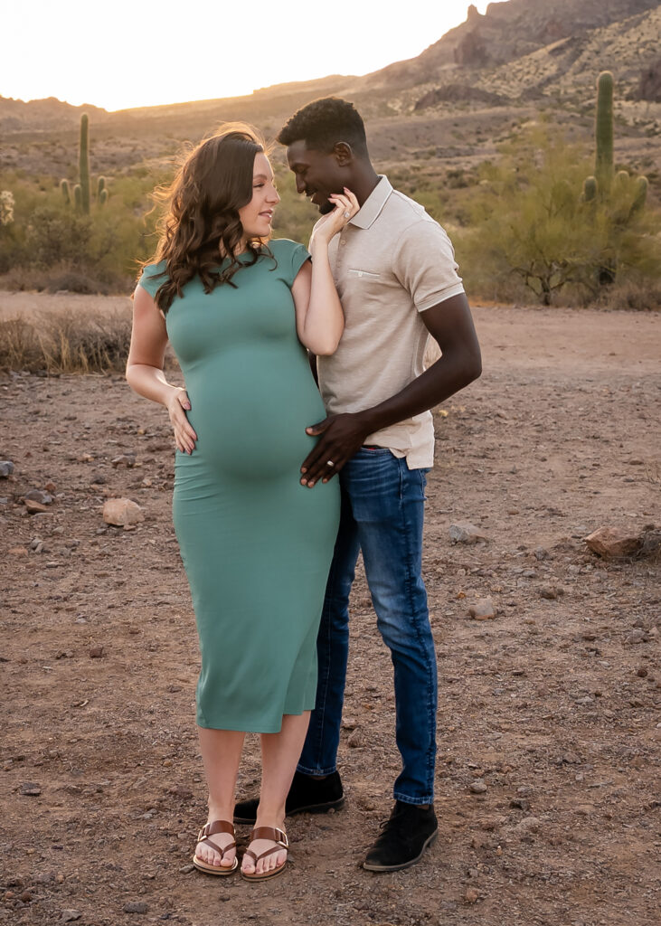 Desert maternity photoshoot at Superstition Mountains
